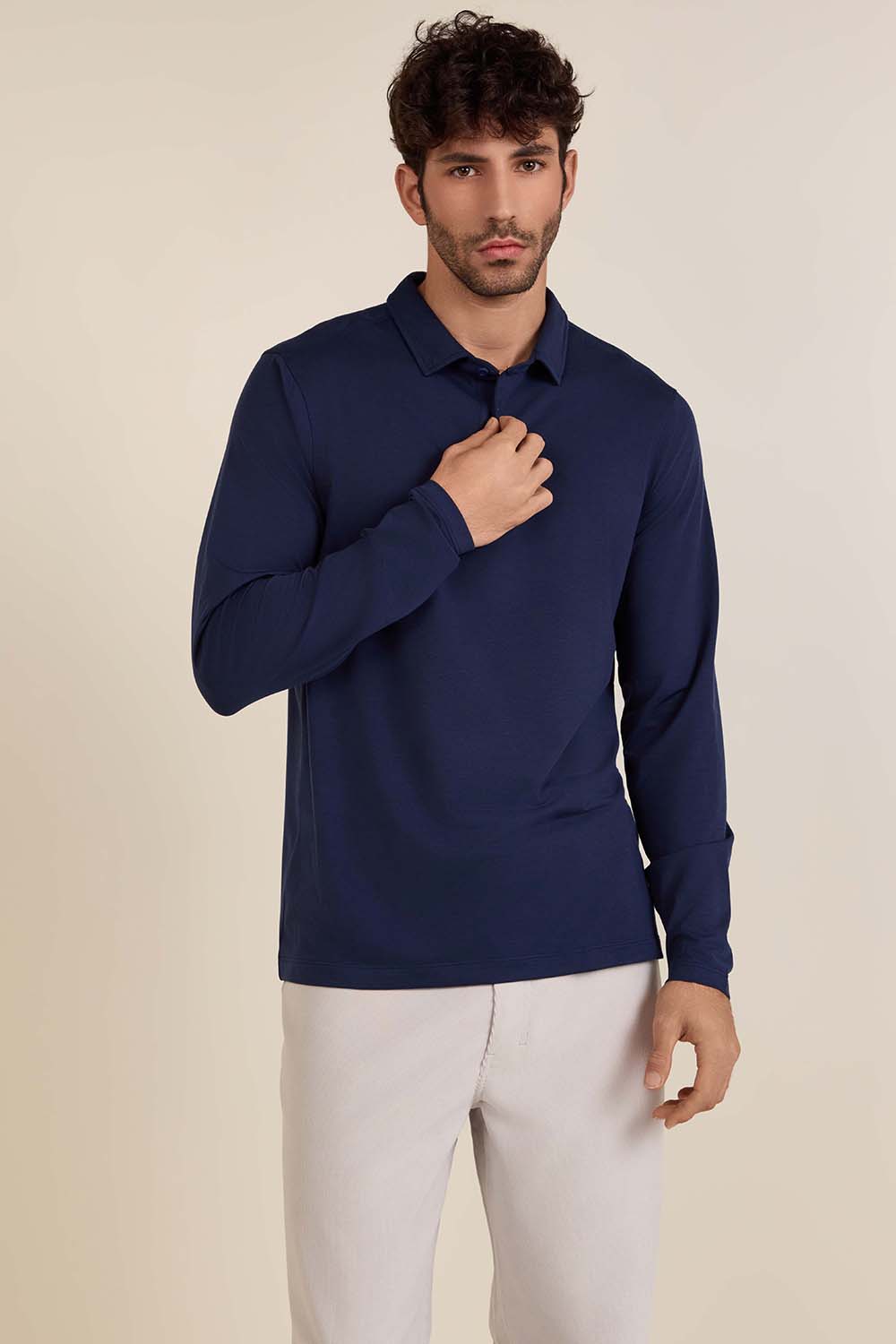 תמונת דוגמן קידמית של Evolution Long-Sleeve Polo Shirt