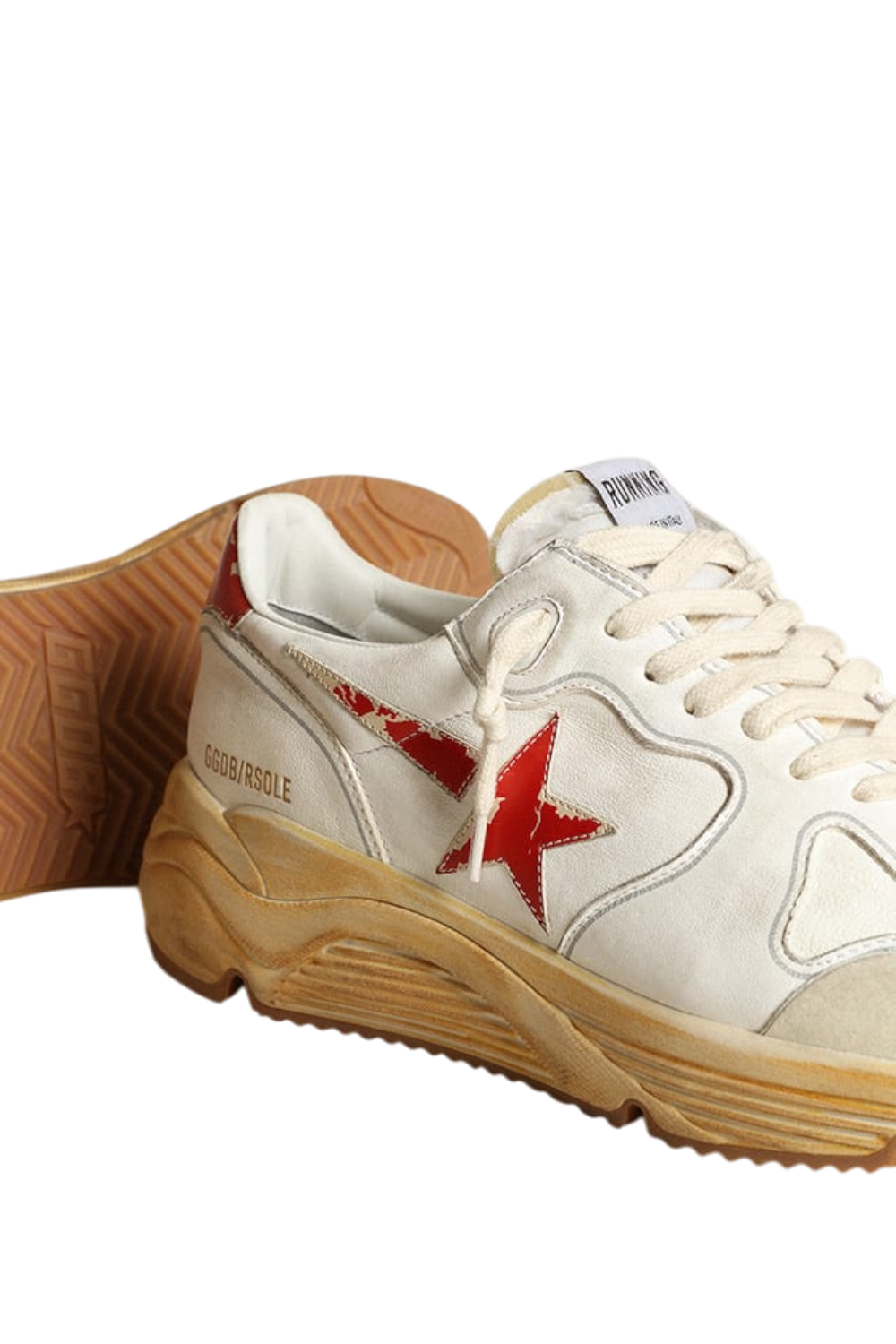 תמונת תקריב של סניקרס