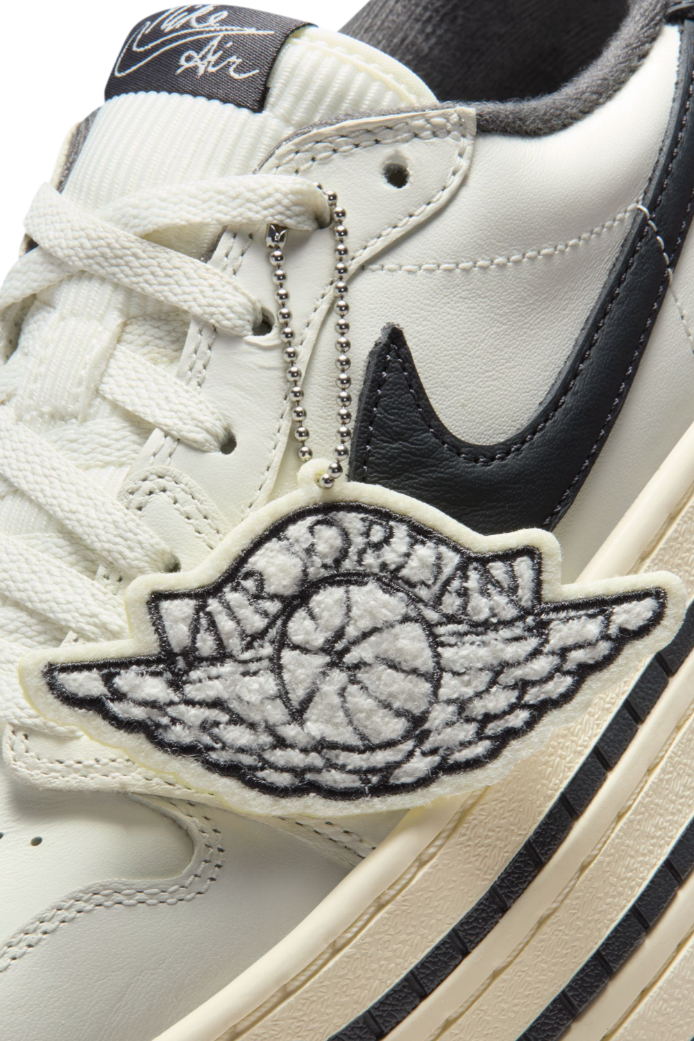 נעלי סניקרס איר ג'ורדן 1 טריפל סטק