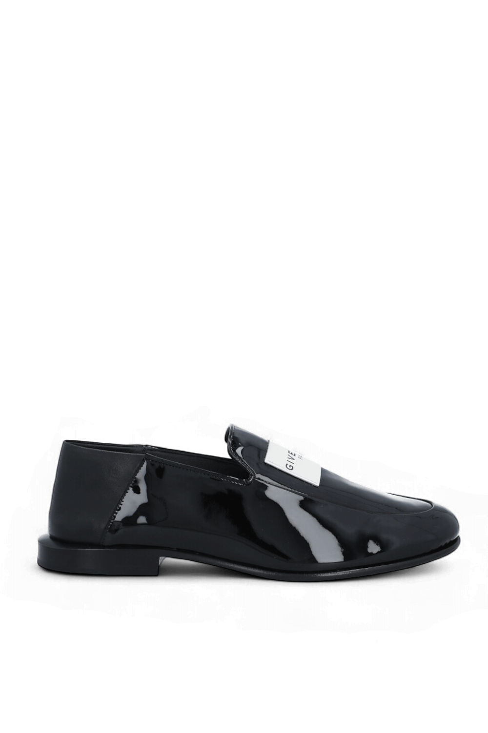 תמונה קידמית של נעלי סליפ און