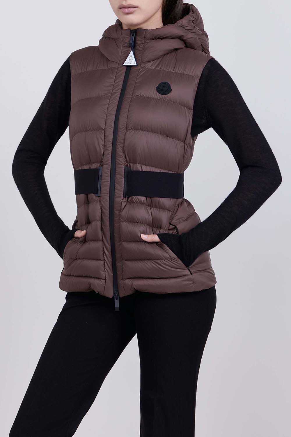 תמונת דוגמן קידמית של ווסט פוך