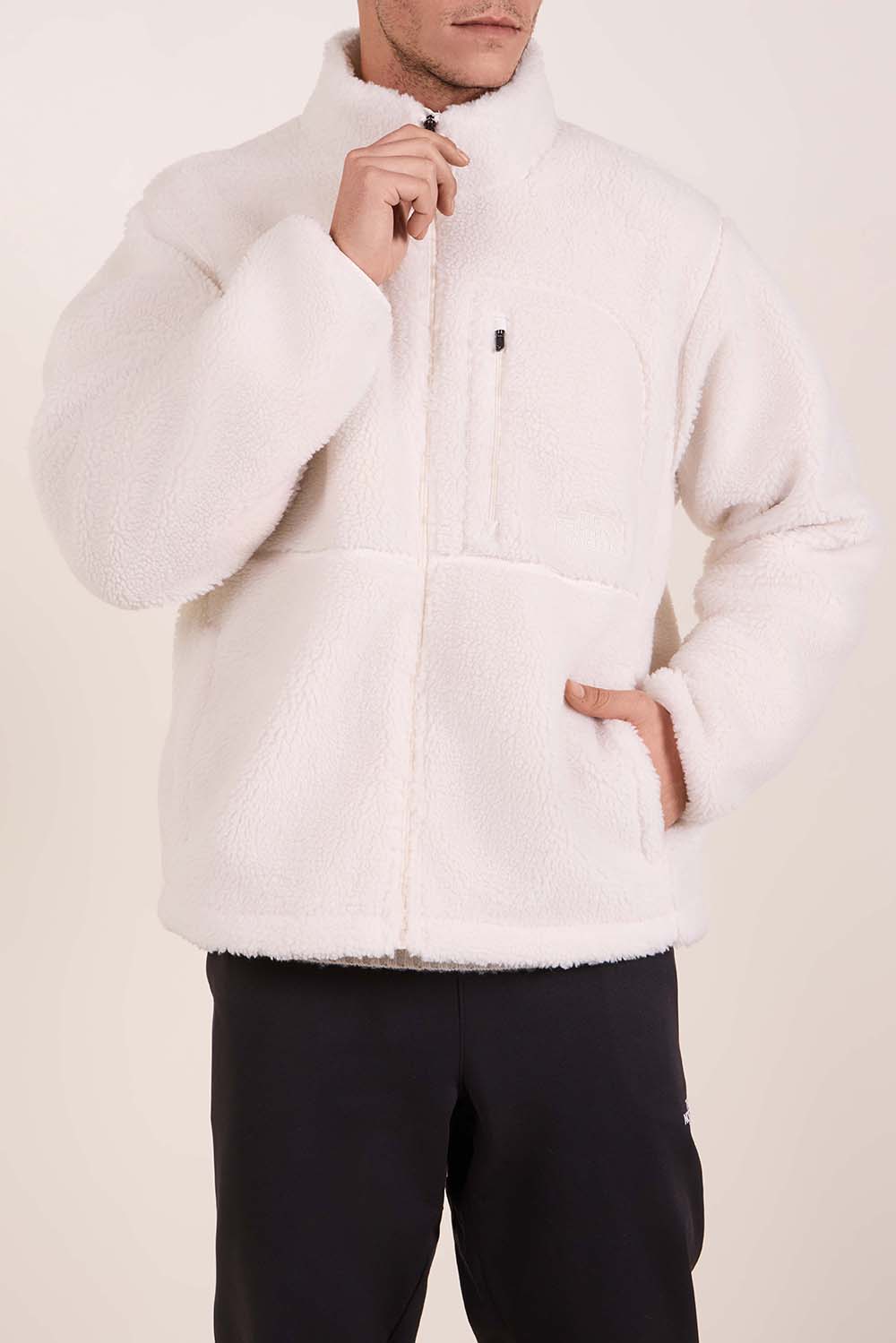 תמונת דוגמן קידמית של ז'קט פליז בגזרה משוחררת