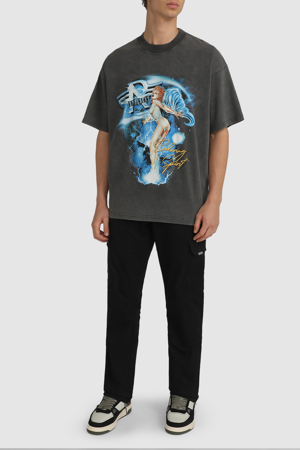 תמונת דוגמן קידמית של נעלי סניקרס אפקס