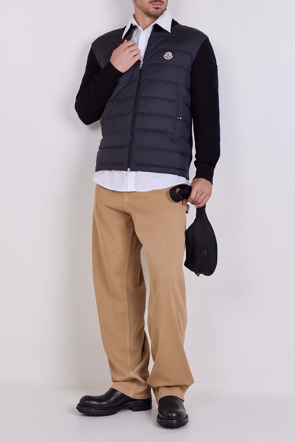 תמונת דוגמן קידמית של תיק פאוץ'