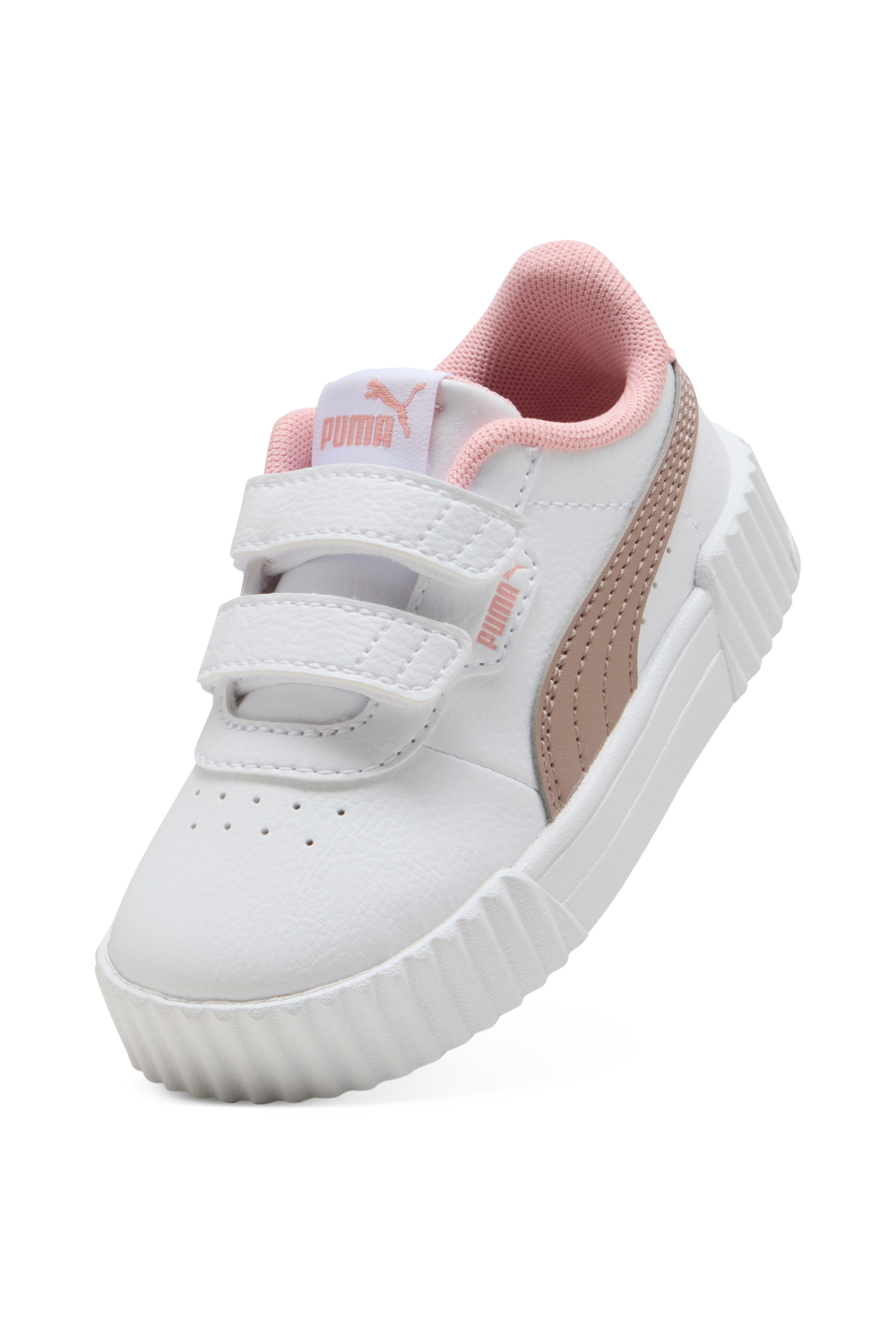 תמונת פנים של נעלי סניקרס