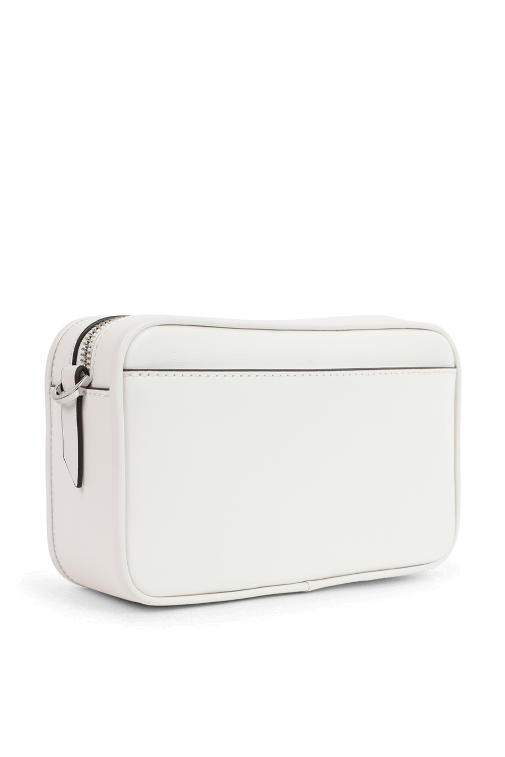 תמונה אחורית של תיק קרוס קאמרה מעור לבן עם ניטים כסופים