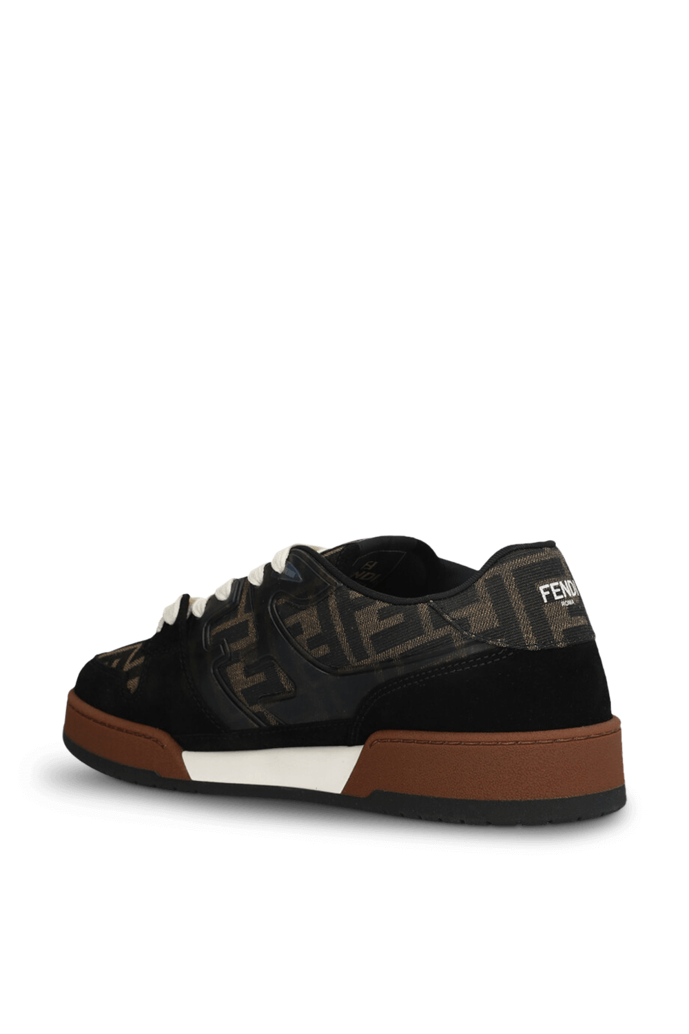 תמונה אחורית של נעלי סניקרס