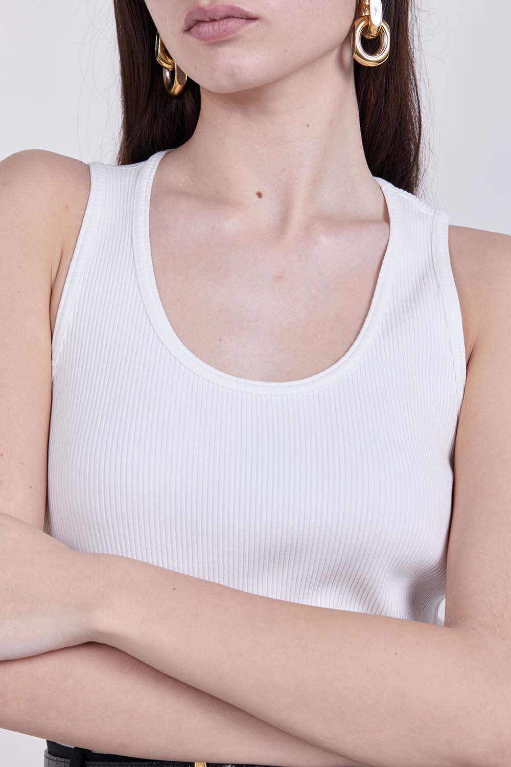 תמונת תקריב דוגמן של גופייה כותנת ריב