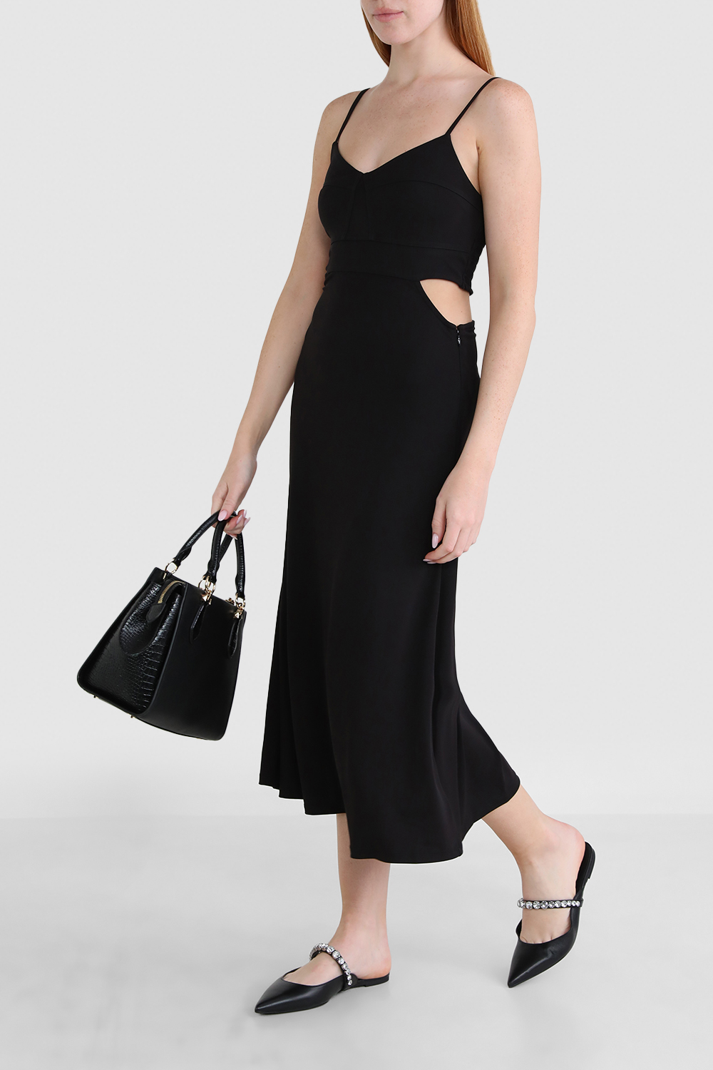 תמונת דוגמן קידמית של נעלי מיול עור 