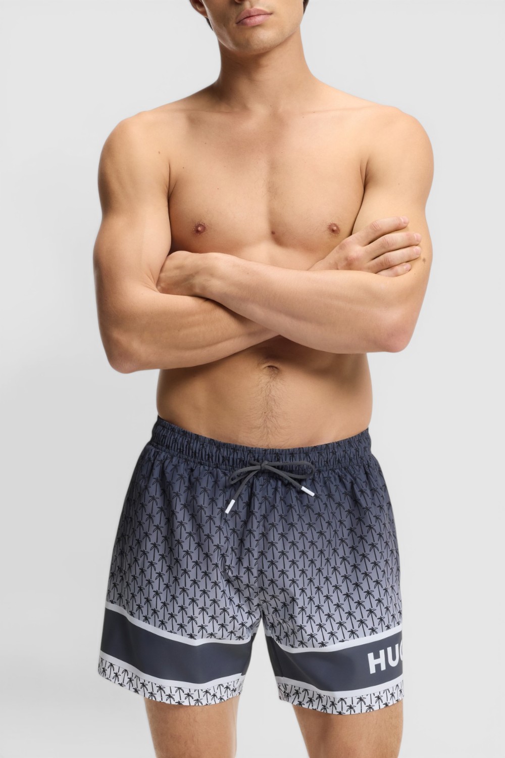 תמונת דוגמן קידמית של מכנסי בגד ים