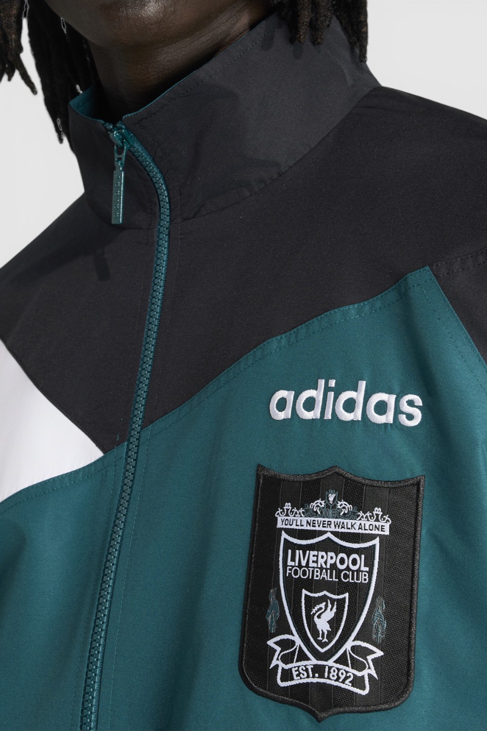 תמונת תקריב דוגמן של ז'קט כדורגל