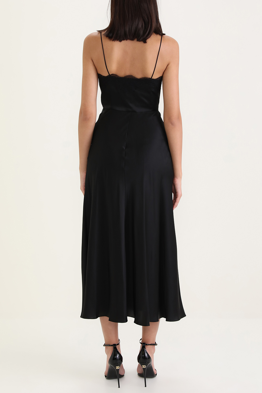 תמונת דוגמן אחורית של שמלת מידי ממשי סאטן בעיטור תחרה