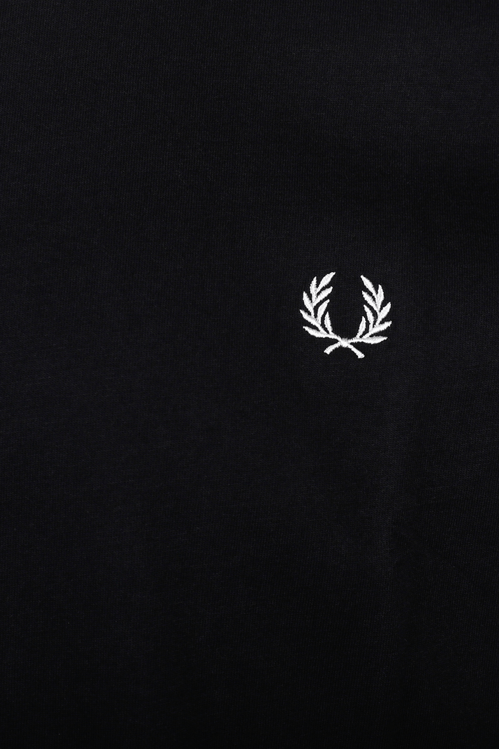 טישירט עם לוגו בגווני שחור ולבן FRED PERRY