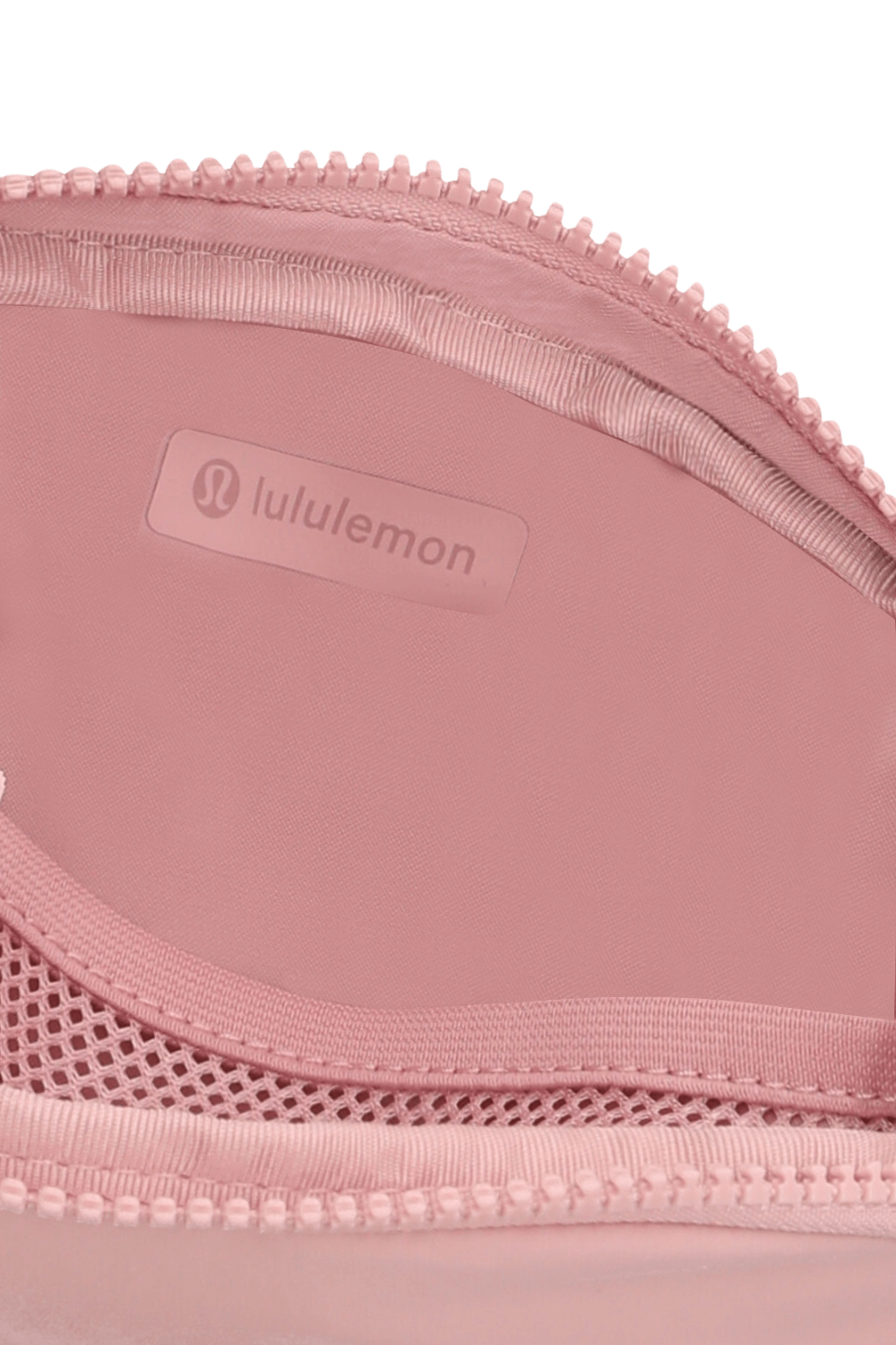 תמונת פנים של Everywhere Belt Bag