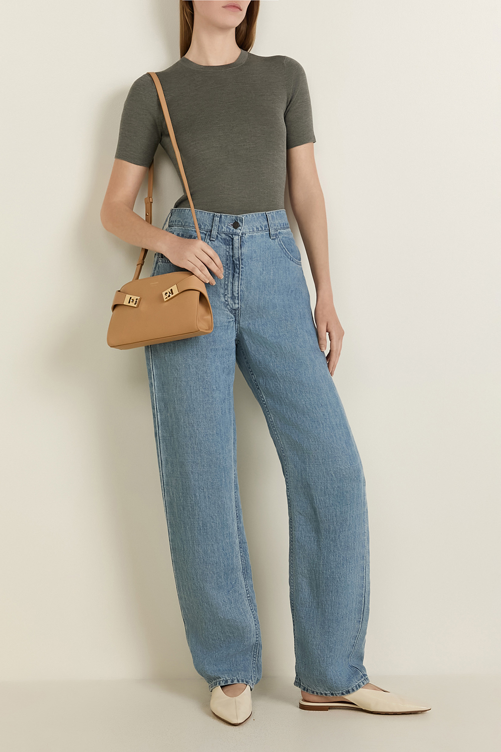 תמונת דוגמן קידמית של תיק