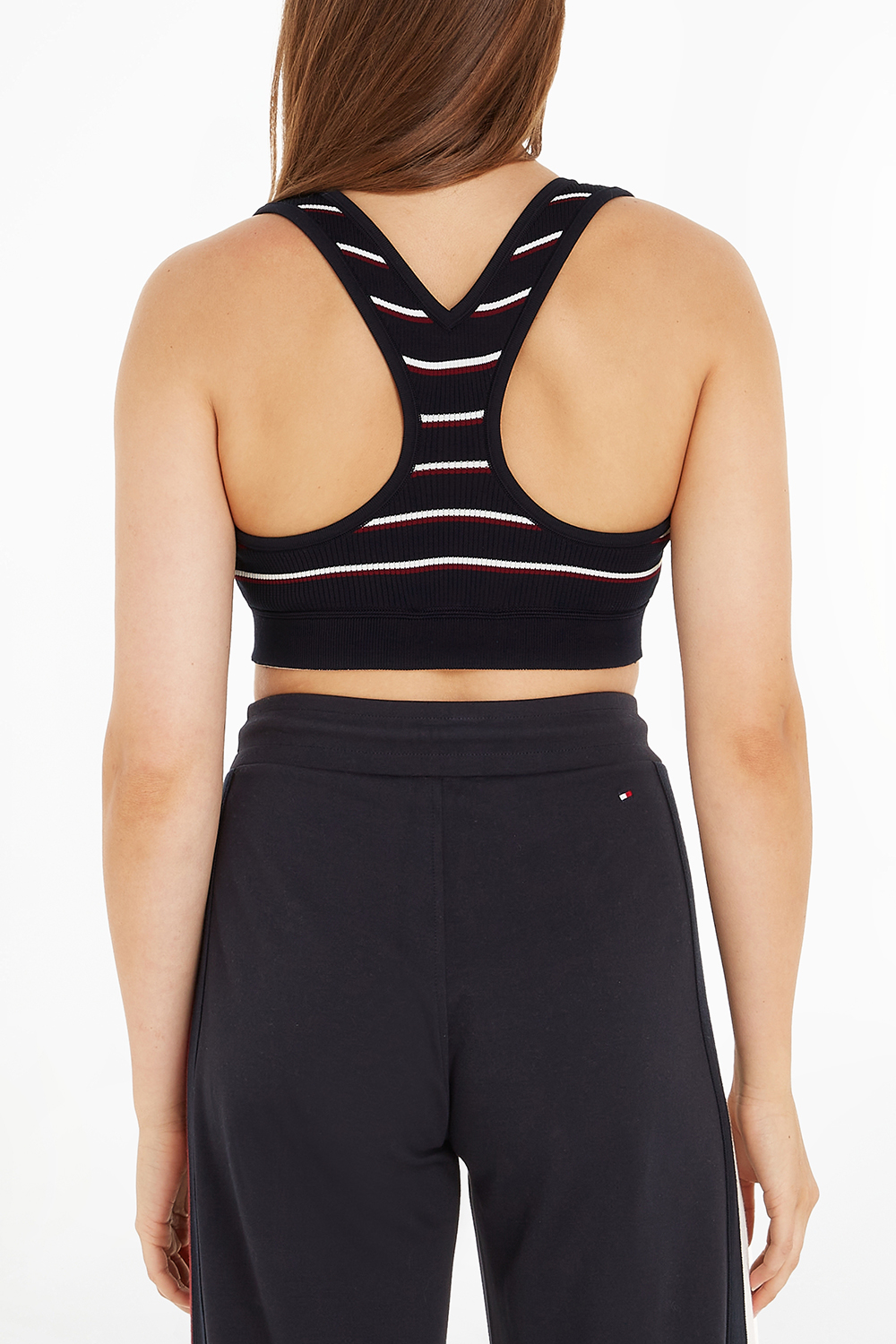 תמונת דוגמן אחורית של טופ ארוג ריב