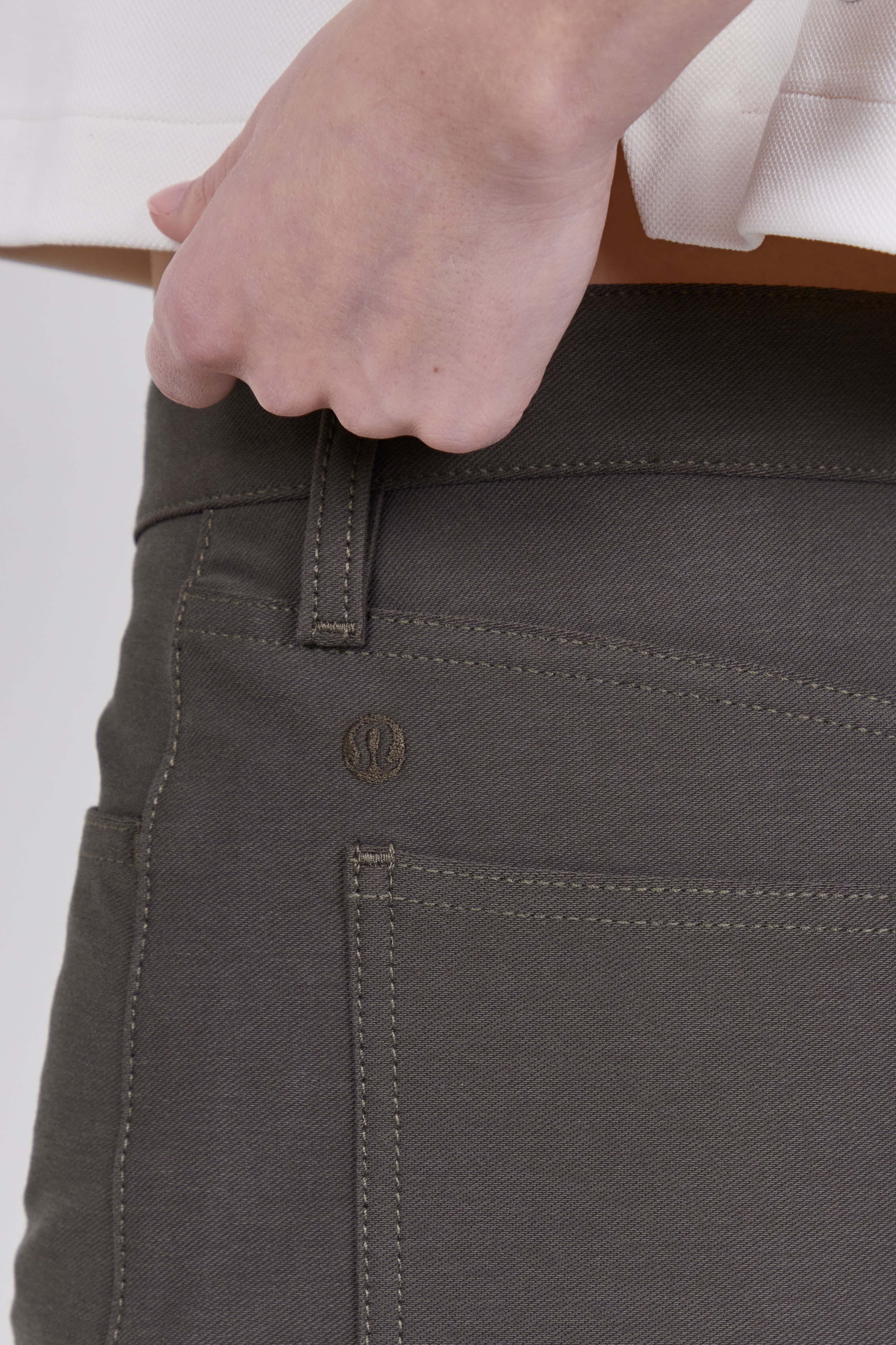 תמונת תקריב דוגמן של Easyfive Lr Classic-Wide Pant Regular