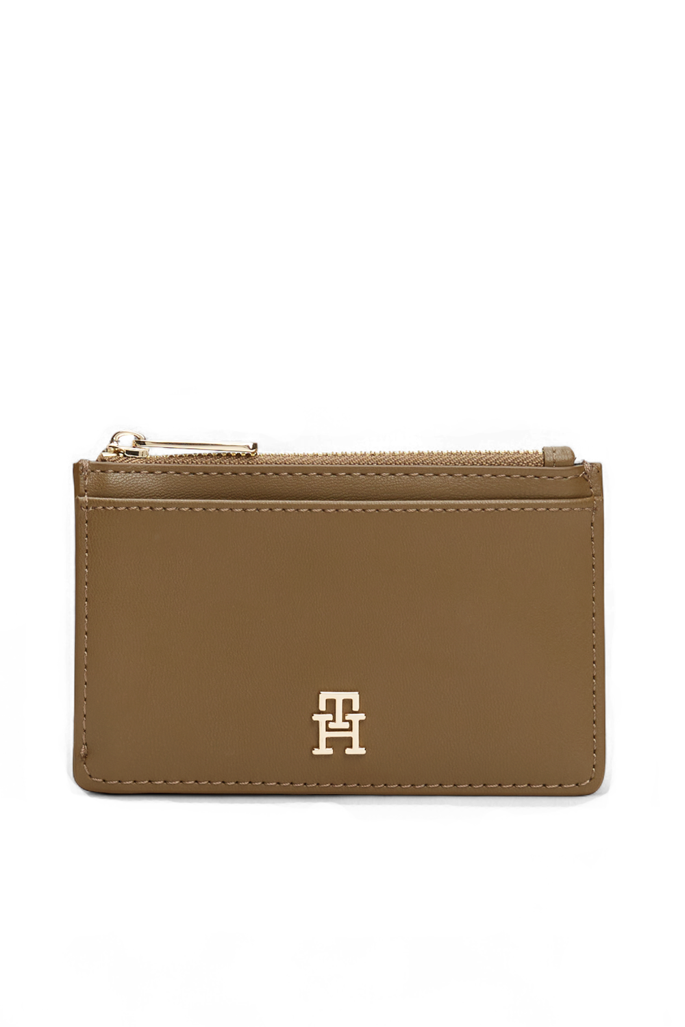 תמונה קידמית של ארנק כרטיסים ומטבעות