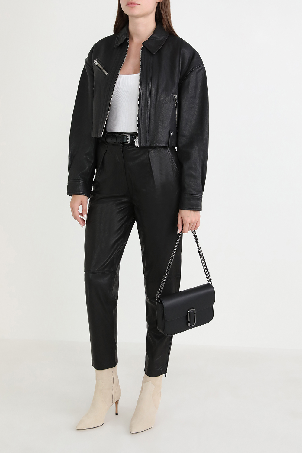 תמונת דוגמן קידמית של תיק כתף