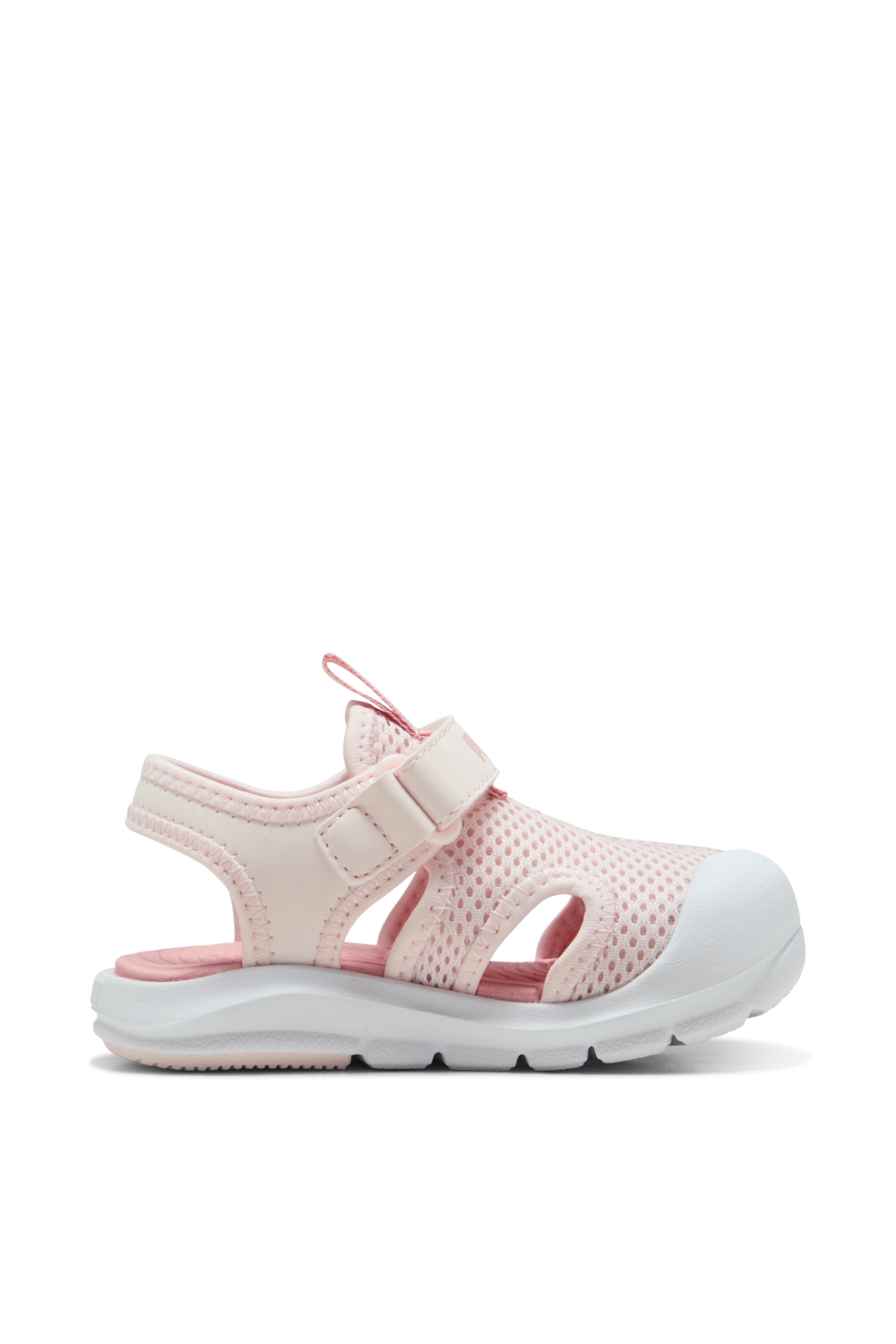 תמונה קידמית של סנדלים