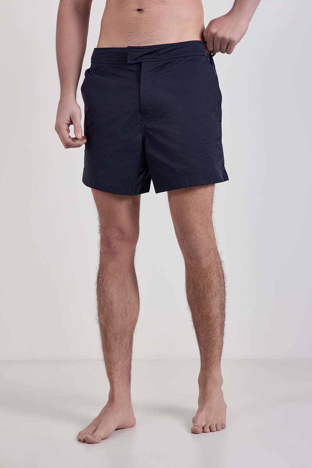 תמונת דוגמן קידמית של מכנסי בגד ים