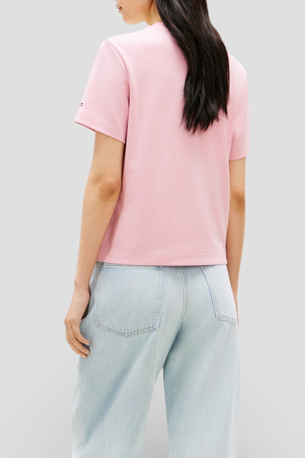 תמונת דוגמן אחורית של טי שירט