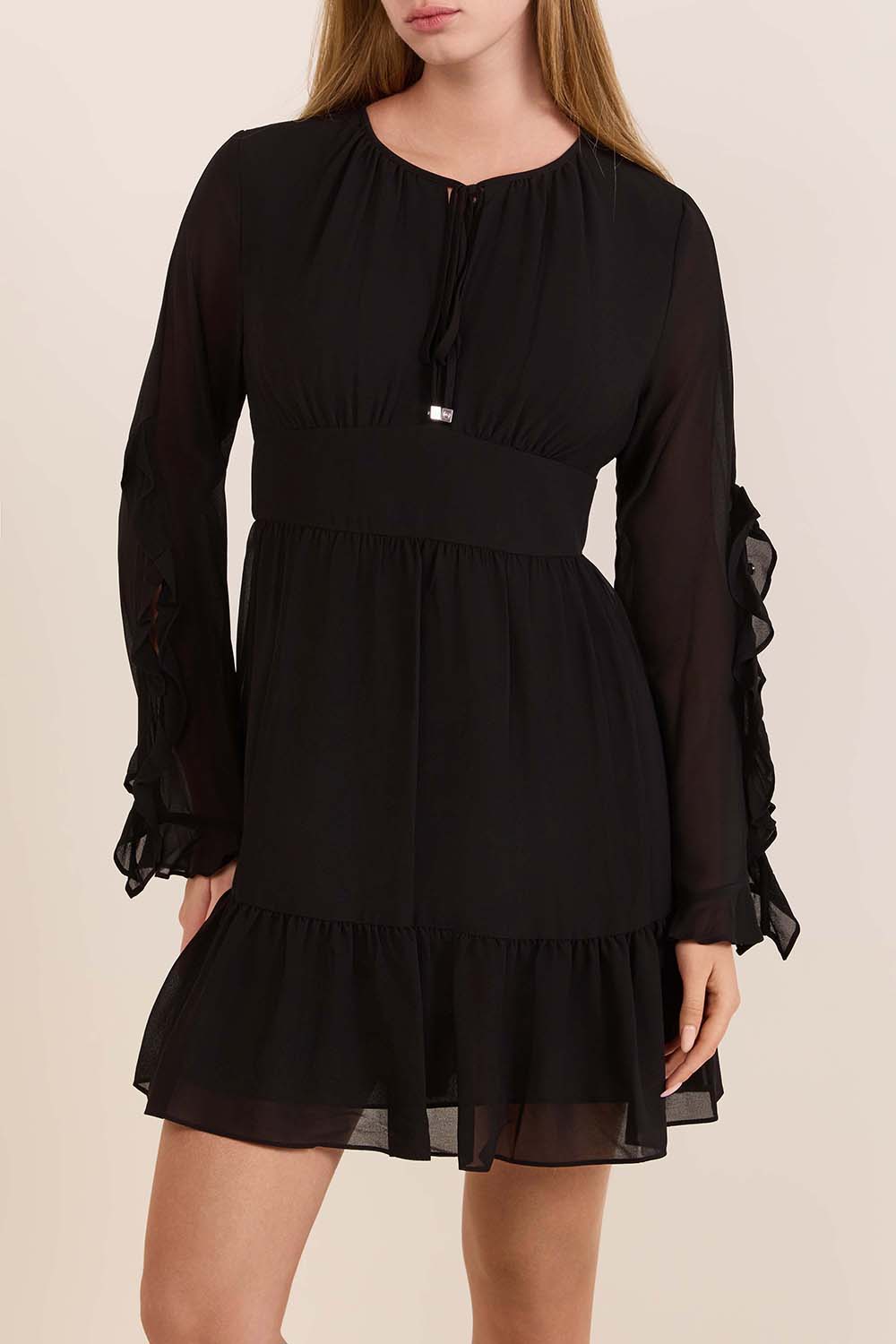 תמונת דוגמן קידמית של שמלת שיפון