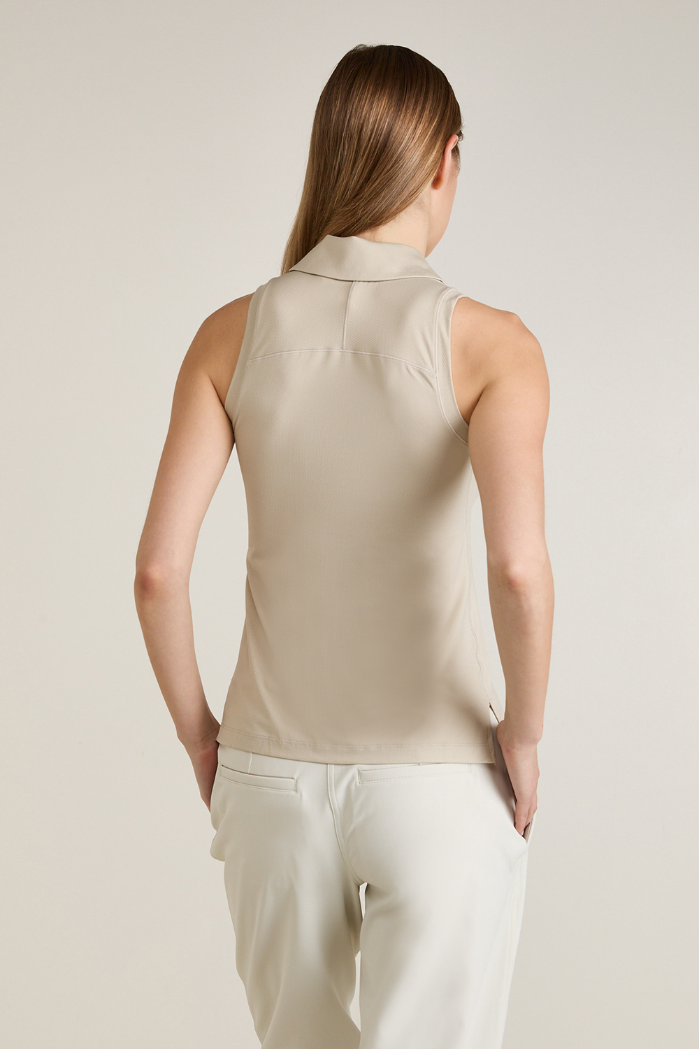 תמונת דוגמן אחורית של Quick-Dry Short-Sleeve Polo Shirt