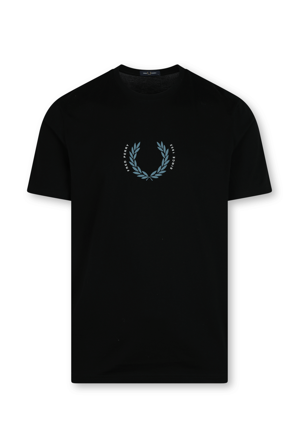 תמונה קידמית של חולצת טי שחורה עם הדפס רינגר