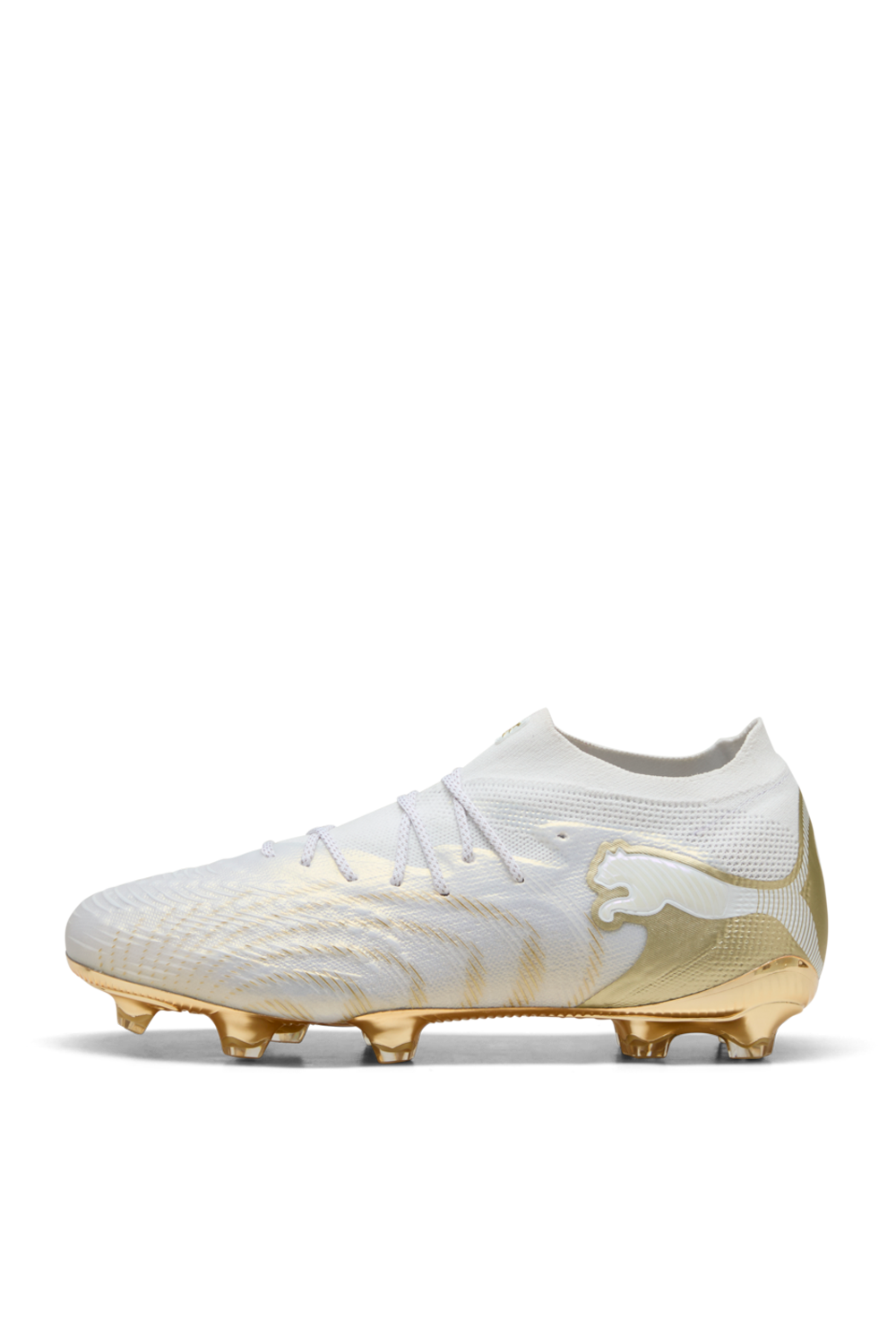 תמונה אחורית של נעלי כדורגל