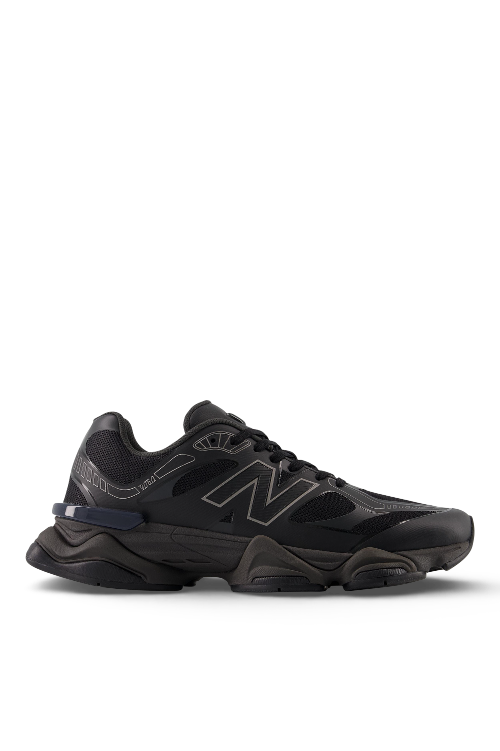 תמונה קידמית של נעלי סניקרס 9060