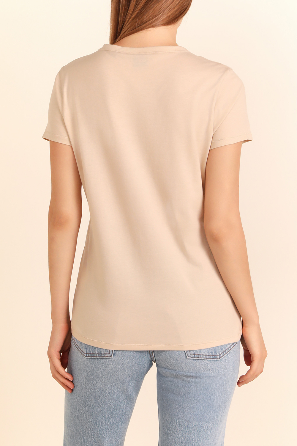 תמונת דוגמן אחורית של חולצת טי