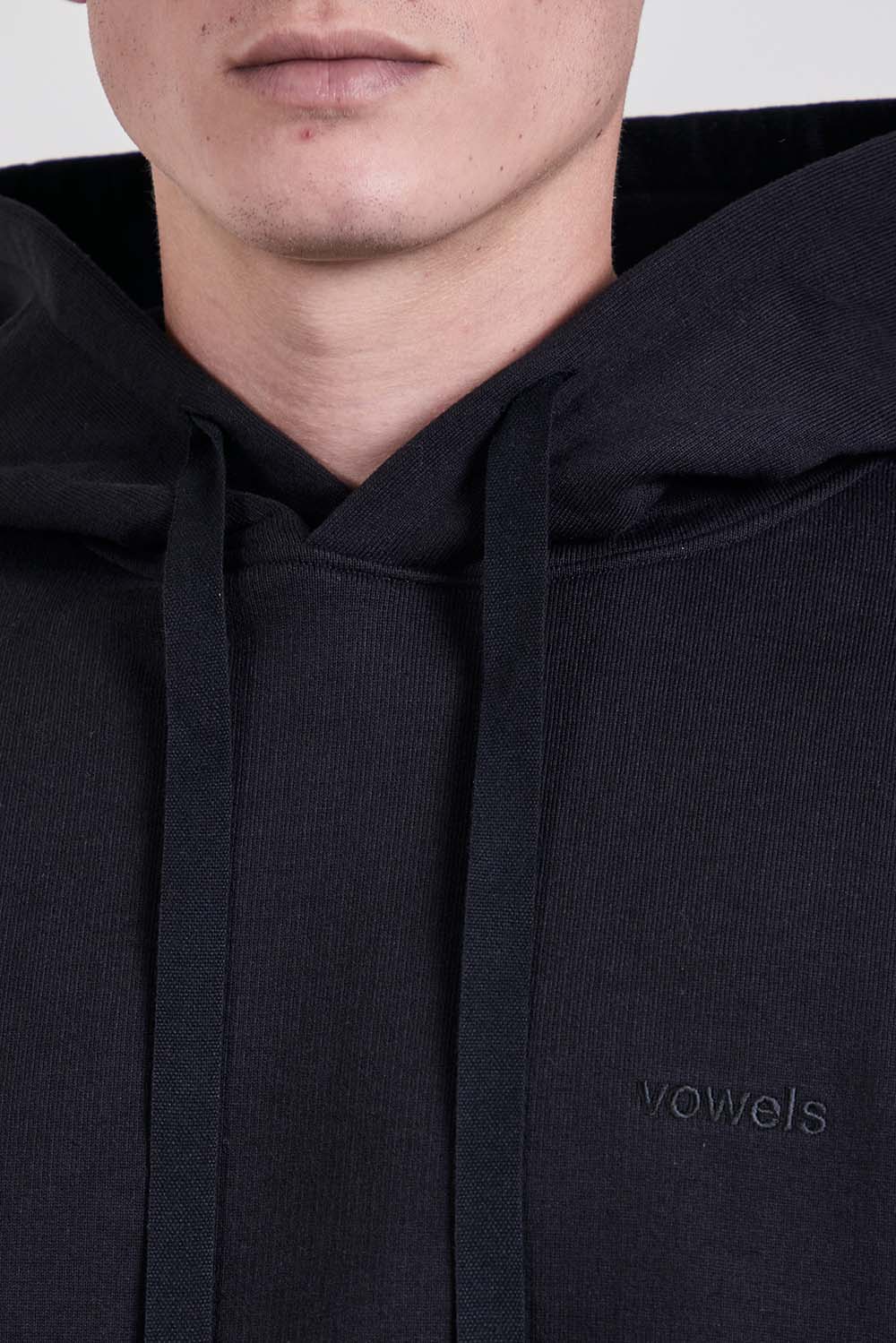 תמונת תקריב דוגמן של קפוצ'ון בגזרת אוברסייז