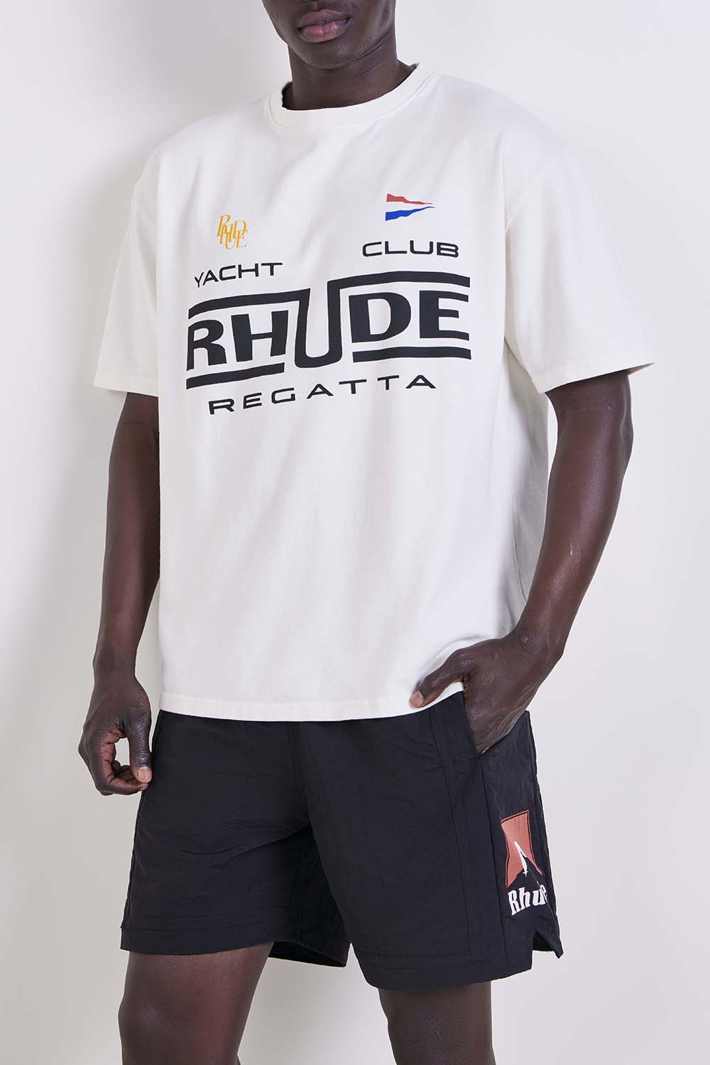 תמונת דוגמן קידמית של חולצת טי