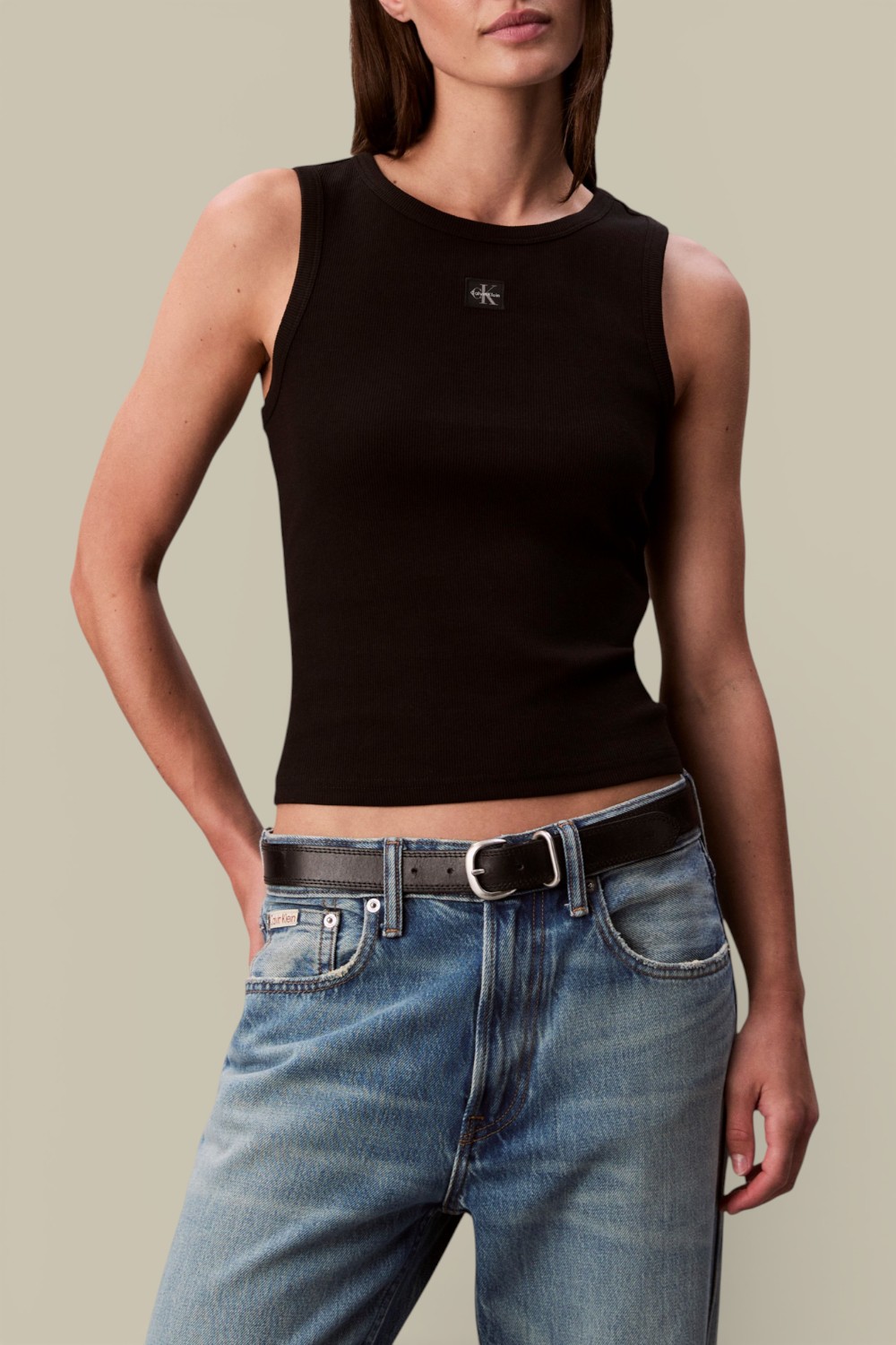 תמונת דוגמן קידמית של גופיית ריב