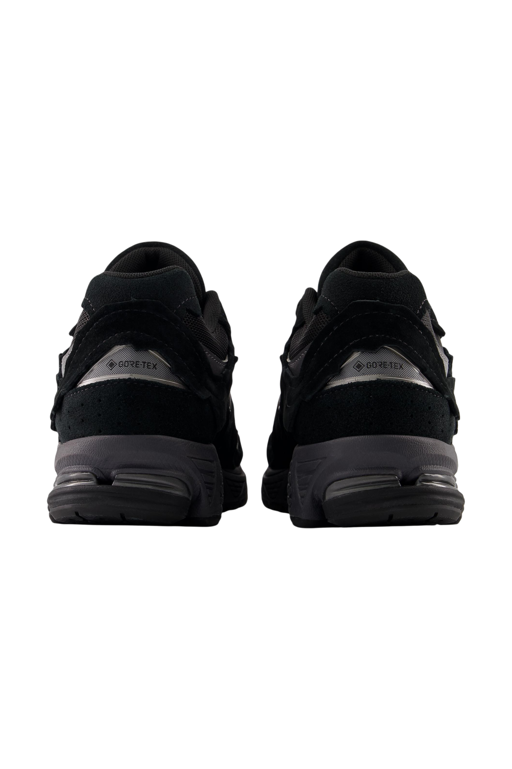 תמונת פנים של נעלי סניקרס 2002R