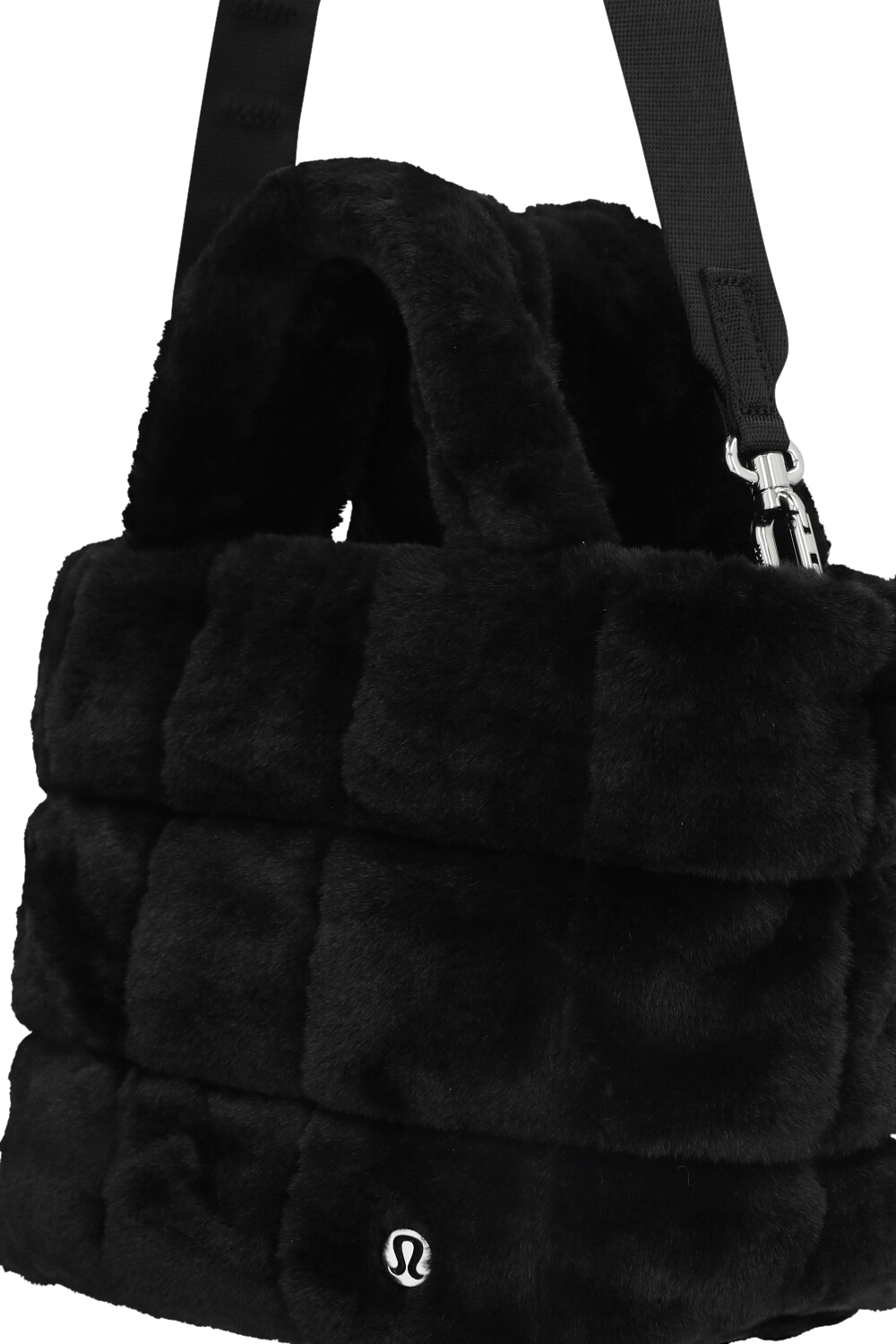 תמונת תקריב של Quilted Grid Tote Bag Mini *Plush Fleece