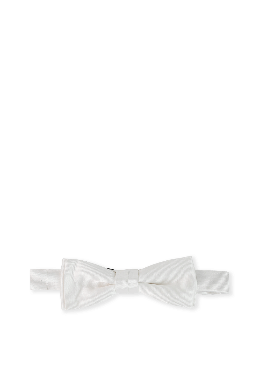 תמונה קידמית של עניבת פפיון ממשי