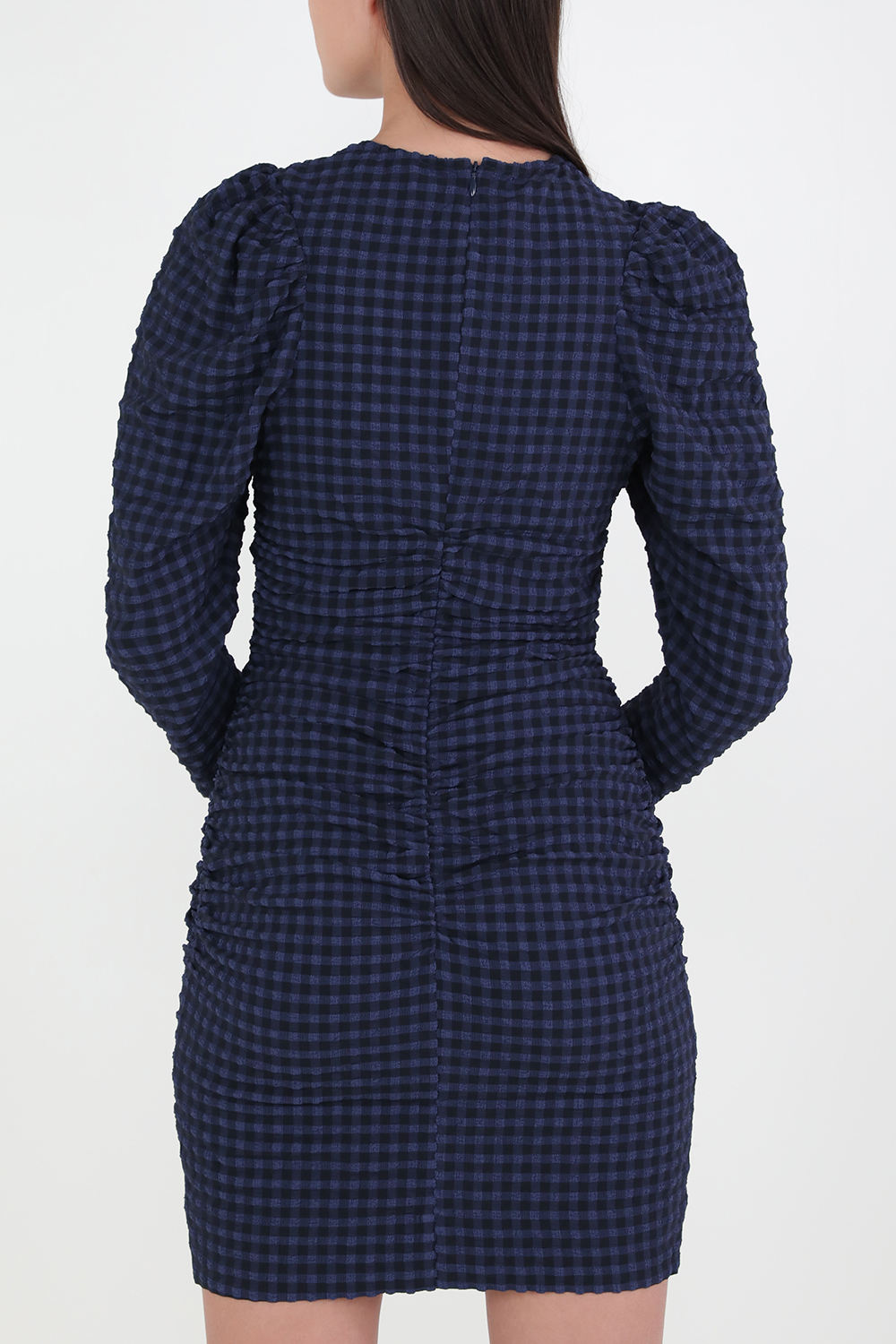 תמונת דוגמן אחורית של שמלת מיני כיווצים