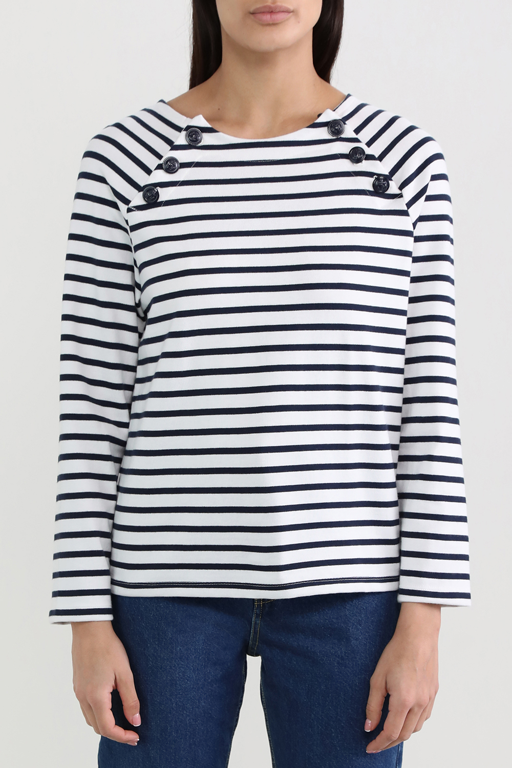 תמונת דוגמן קידמית של חולצת פסים ארוכה