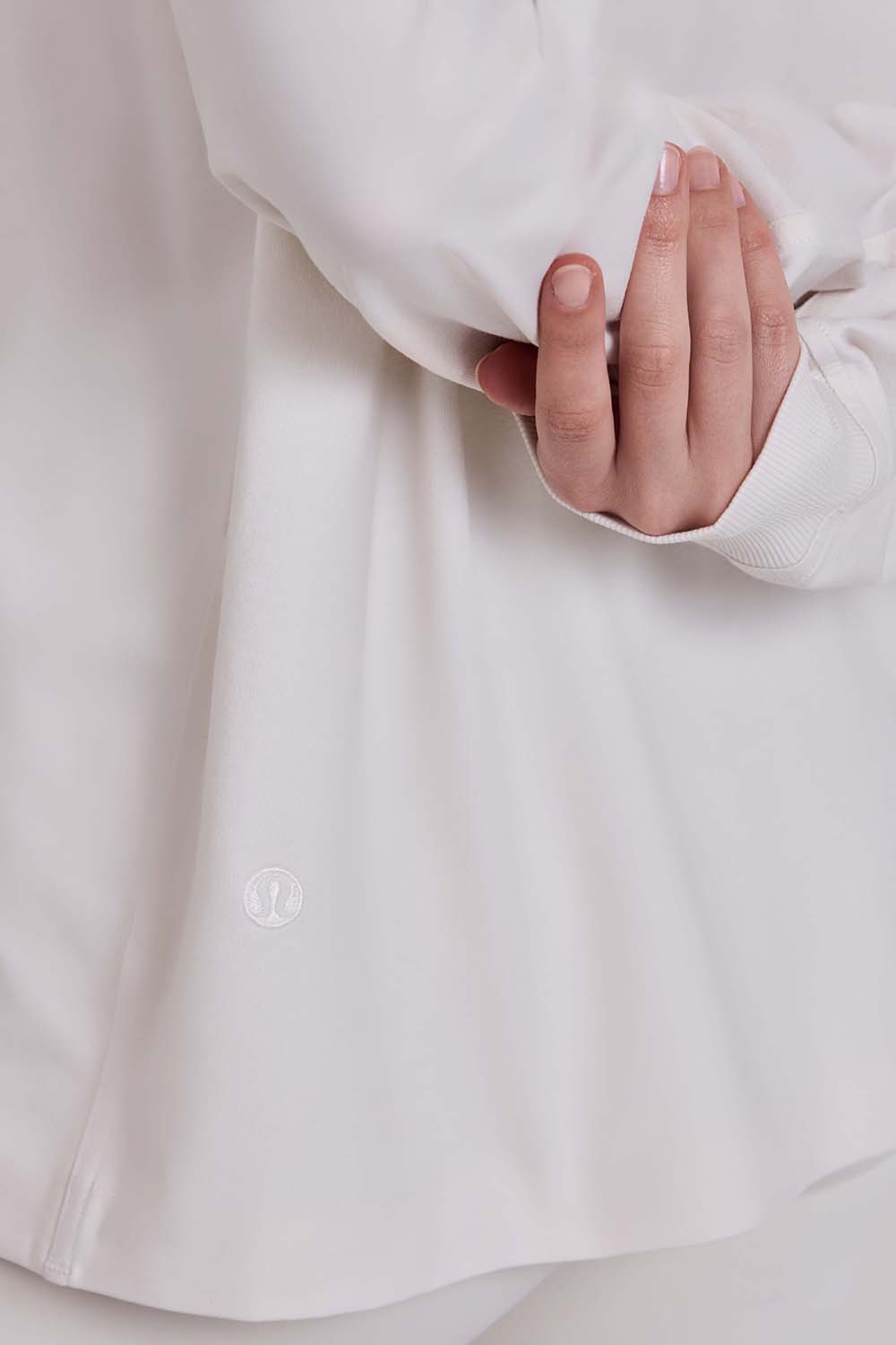 תמונת תקריב דוגמן של ALL YOURS ORGANIC COTTON LONG SLEEVE