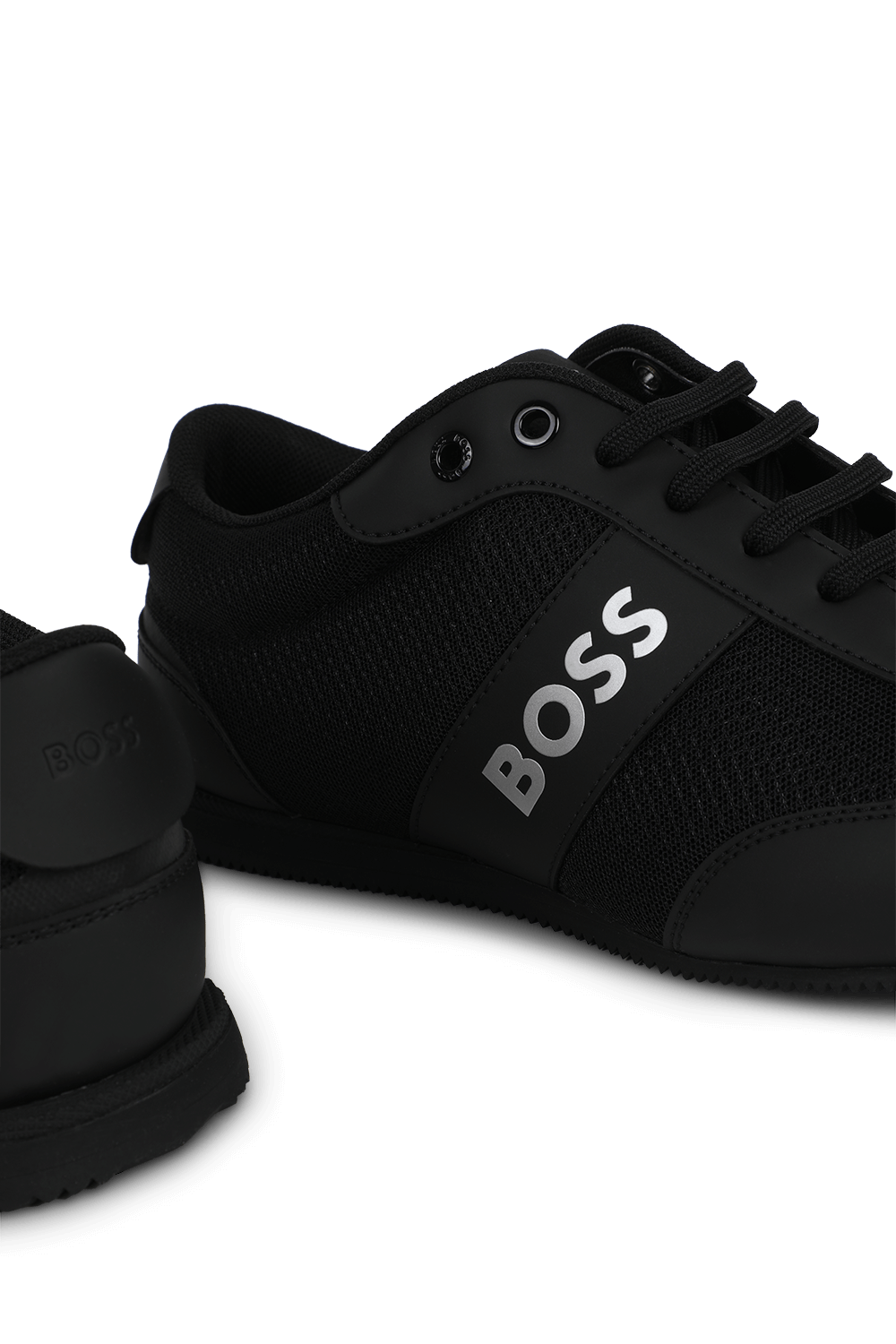 נעלי סניקרס שחורות עם לוגו BOSS