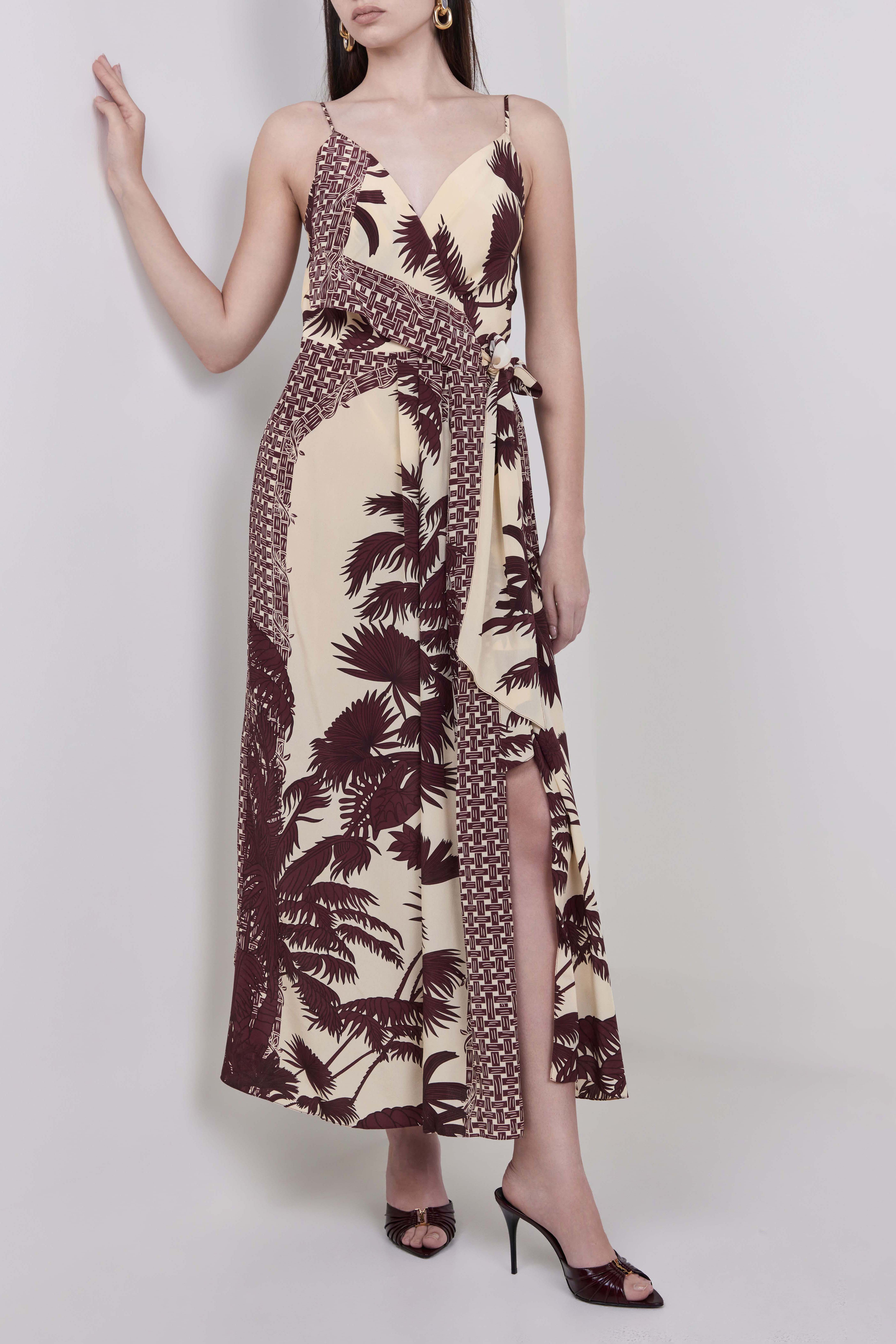 תמונת דוגמן קידמית של שמלת מעטפת מקסי