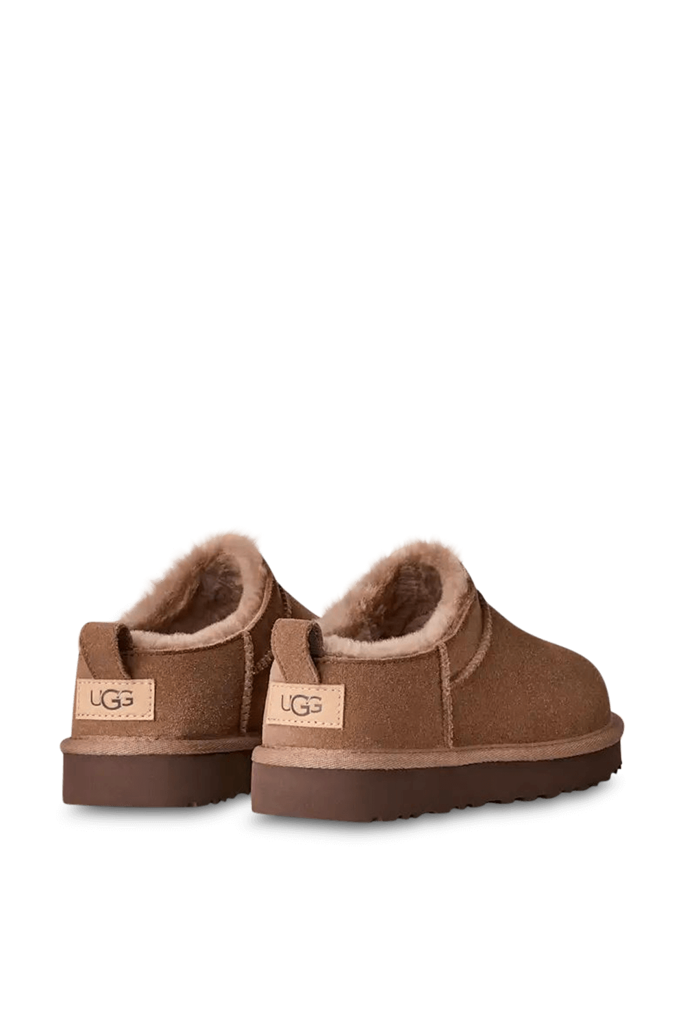 תמונת תקריב של נעלי קלאסיק מיקרו