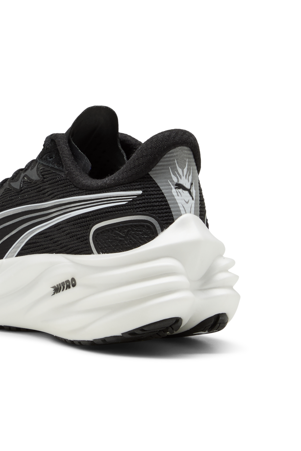 תמונת פנים של נעלי ריצה ולוסיטי ניטרו 4