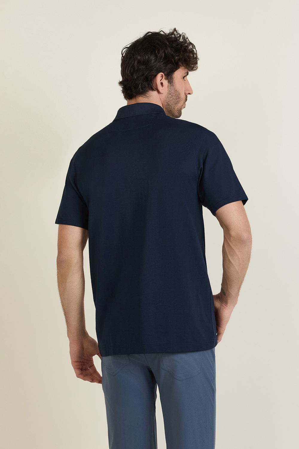 תמונת דוגמן אחורית של Classic-Fit Pique Short-Sleeve Polo Shirt