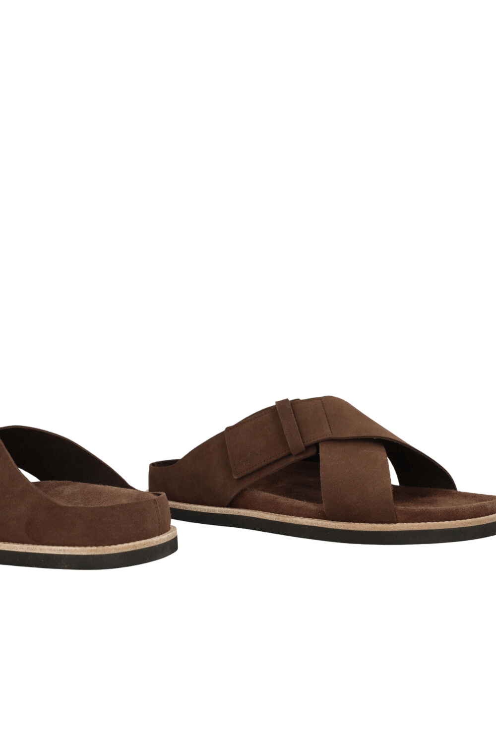 תמונת תקריב של סנדלי סליפ-און