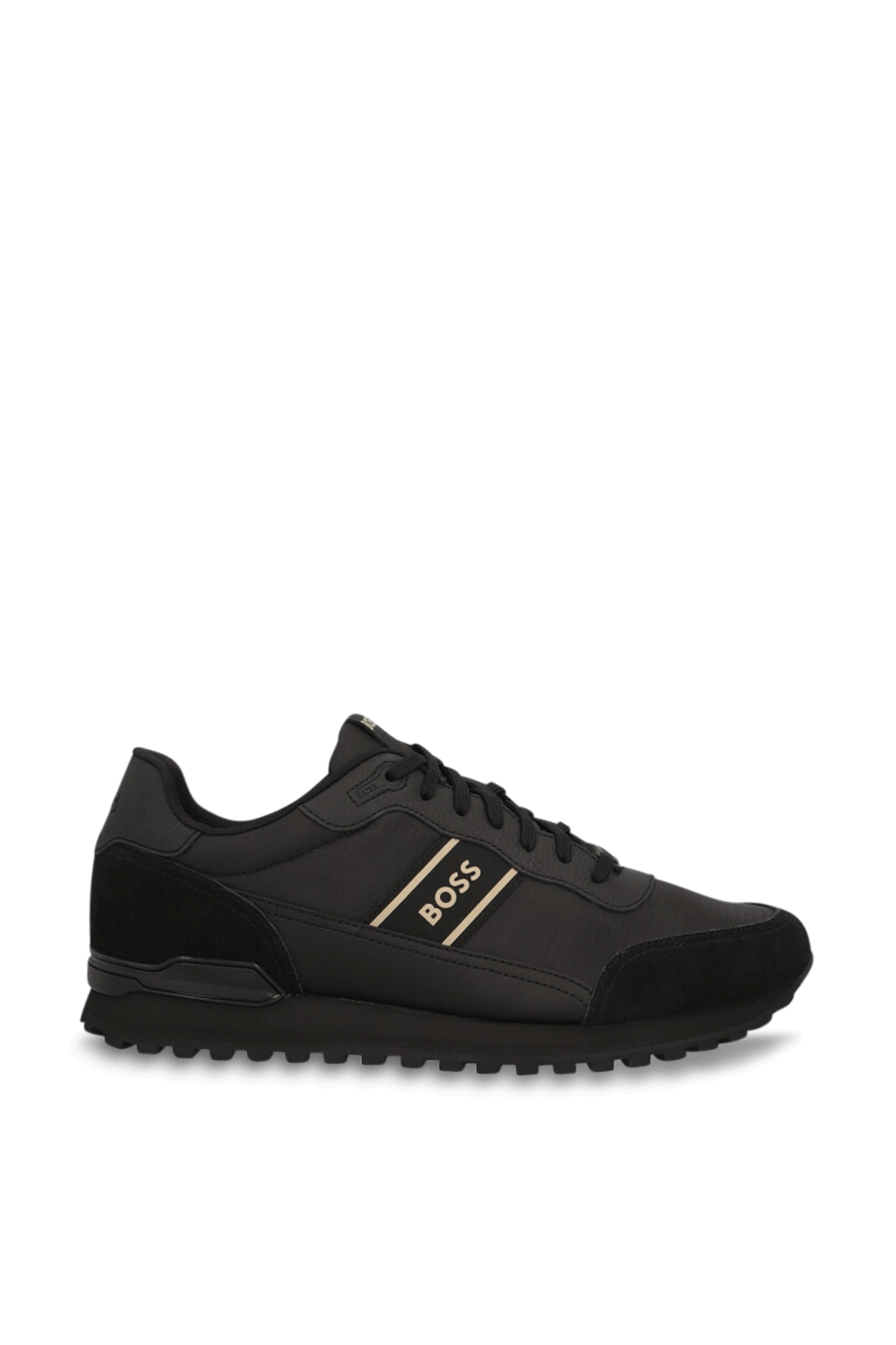 תמונה קידמית של נעלי סניקרס