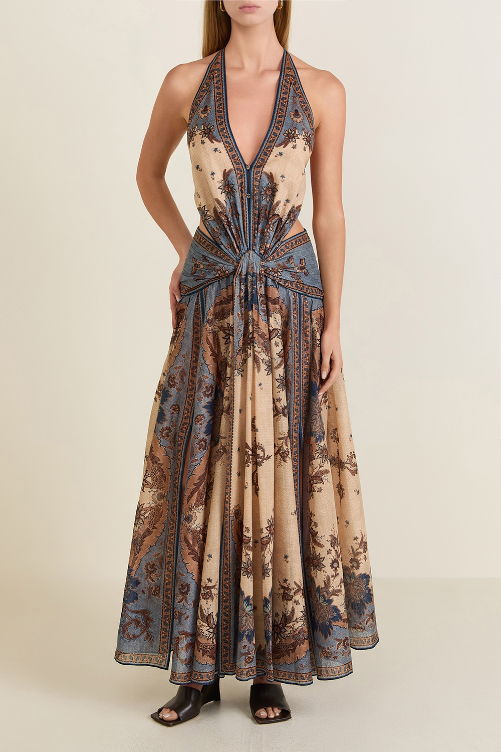 תמונת דוגמן קידמית של שמלה