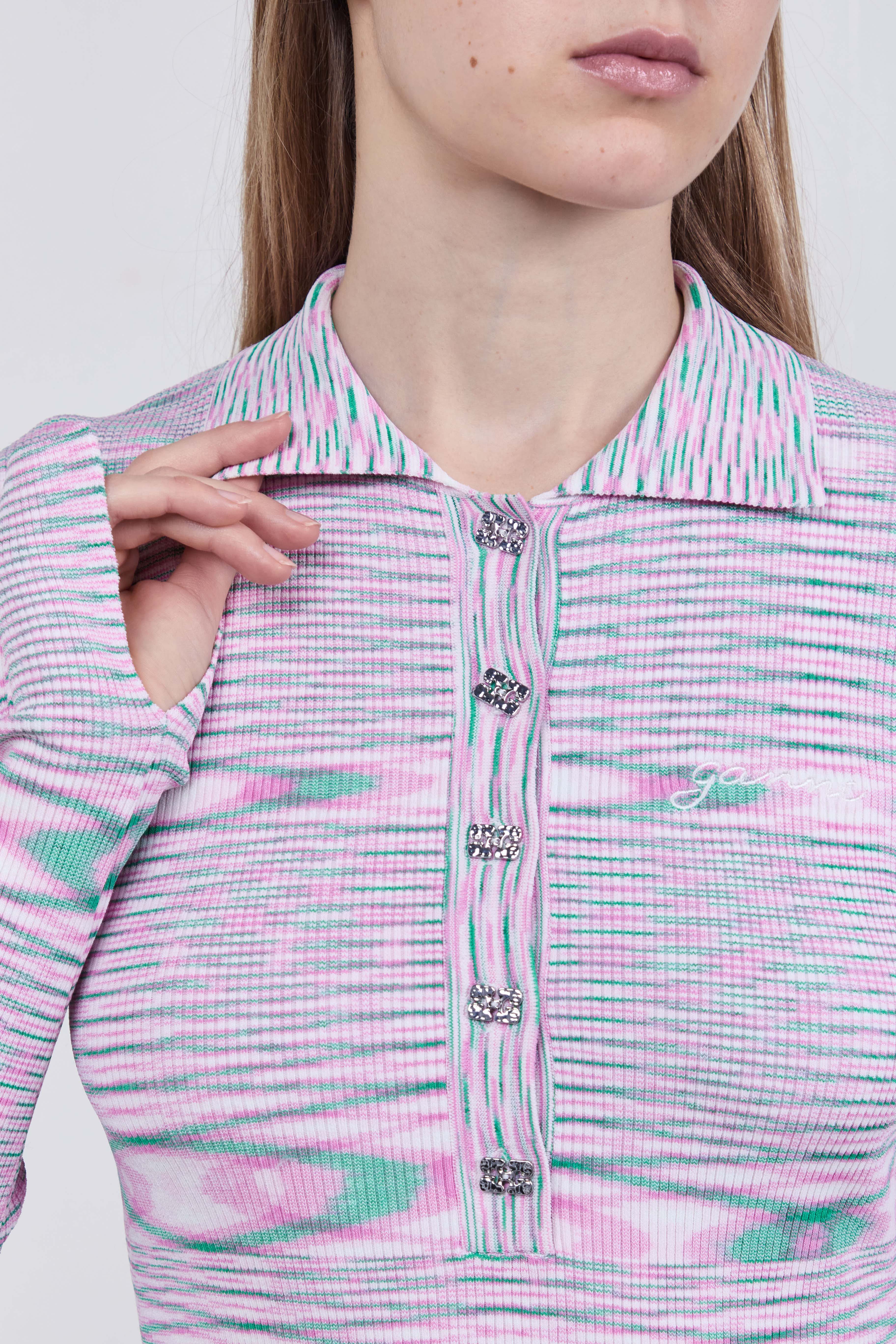 תמונת תקריב דוגמן של סריג פולו